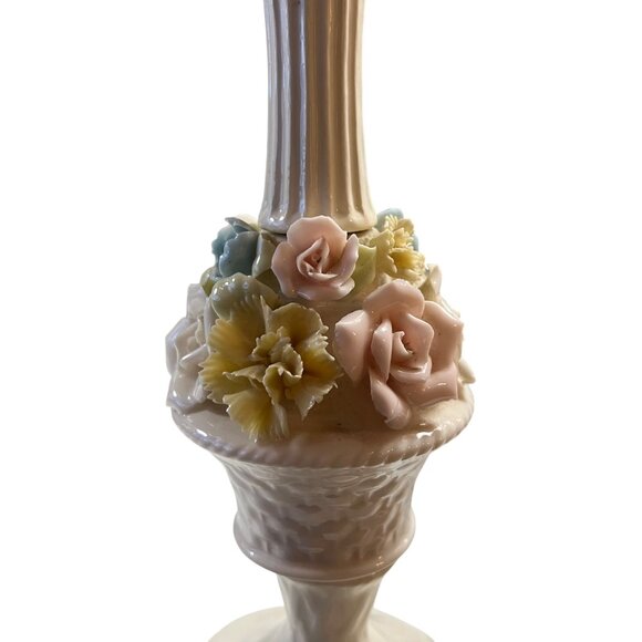 Vintage Porcelain Bedside Table Lamps 3D‎ Rose Buds Tested - Picture 2 of 7